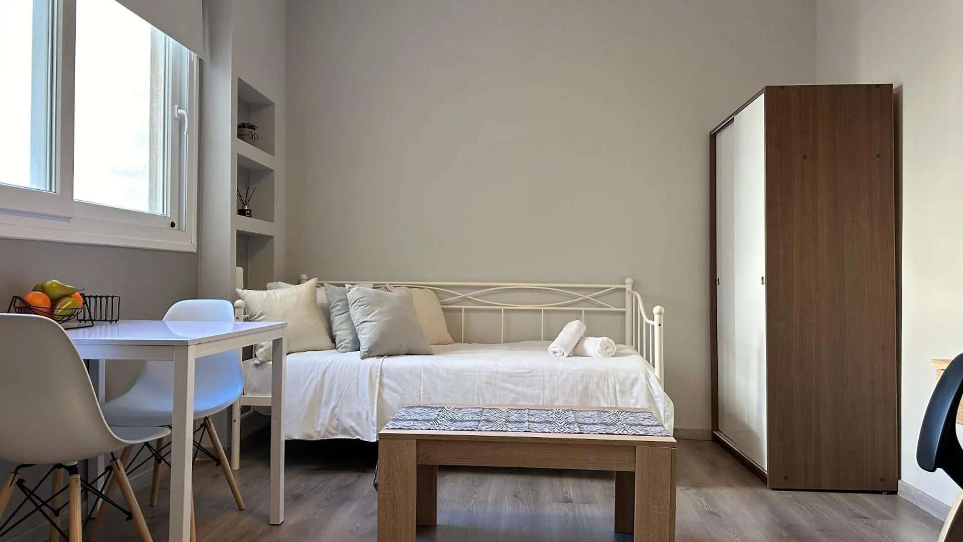 Work From Home Project Saloniki Apartament