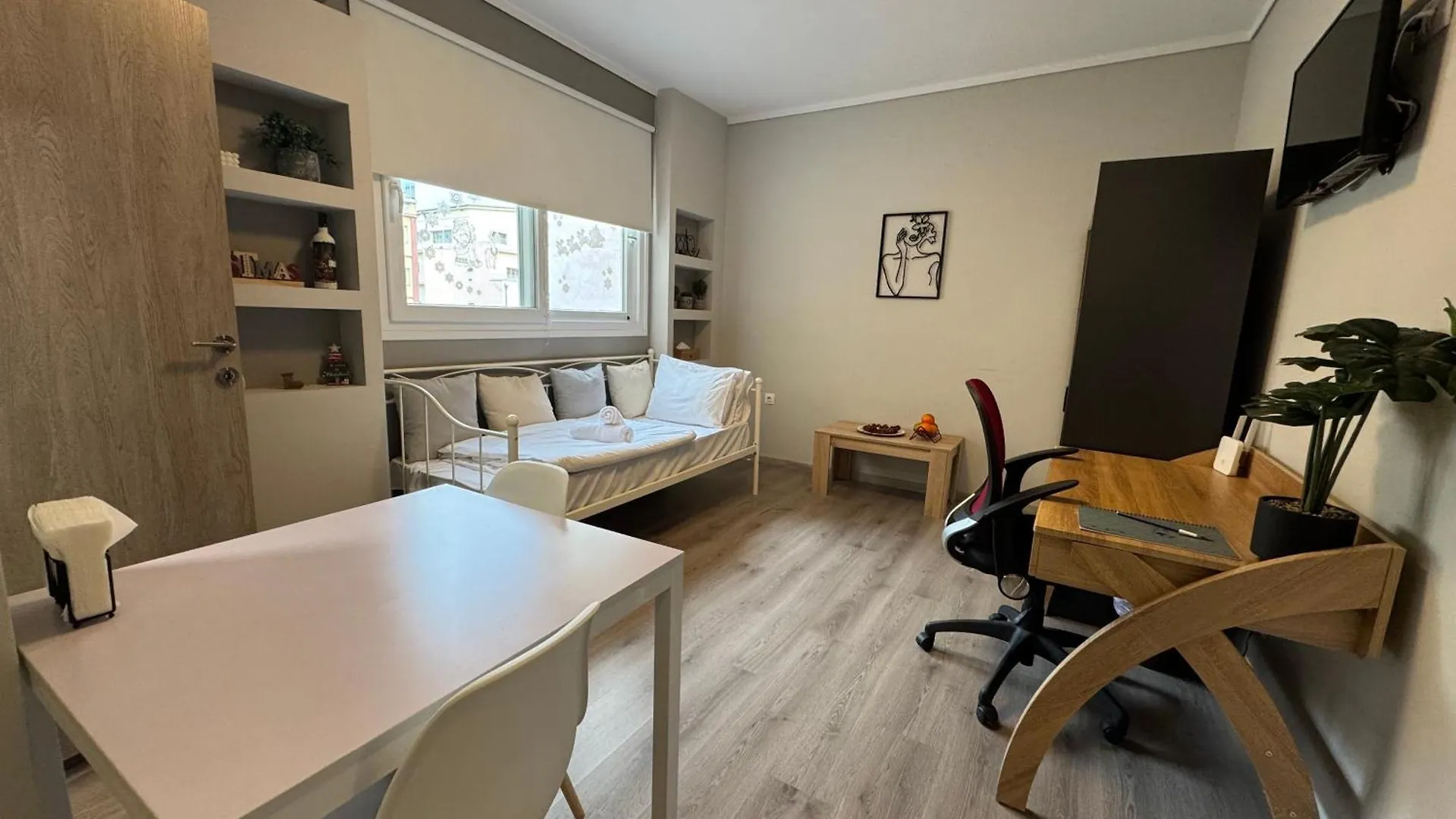 Work From Home Project Saloniki Apartament